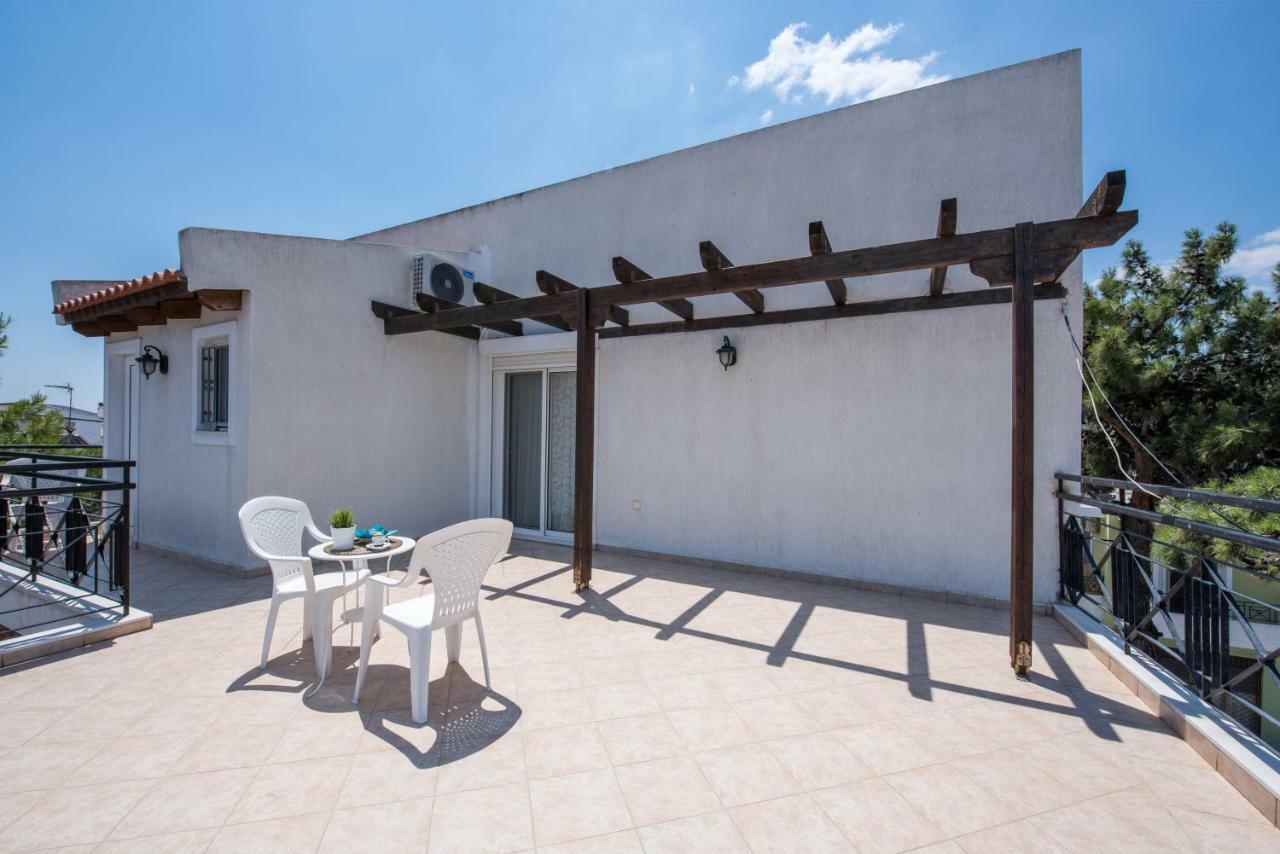 Top Floor Modern Studio In Central *